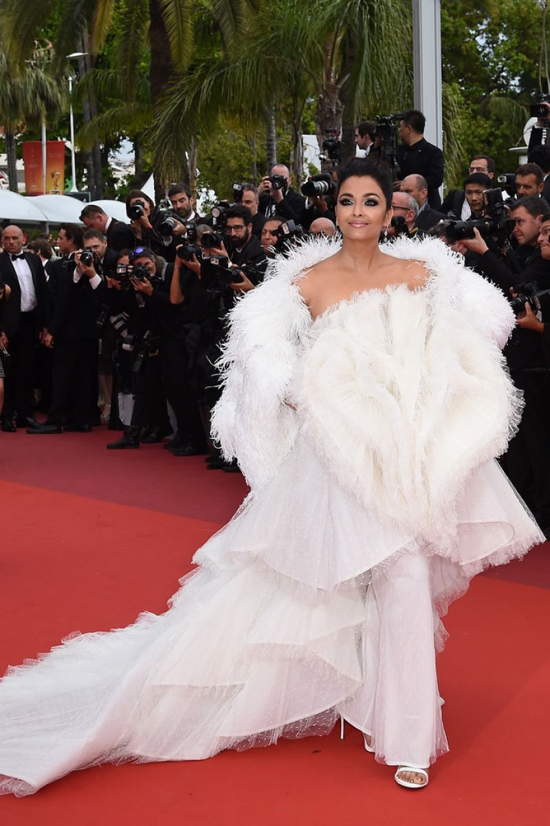 Aishwarya Rai at La Belle Epoque Red Carpet the 72nd Cannes Film Festival07